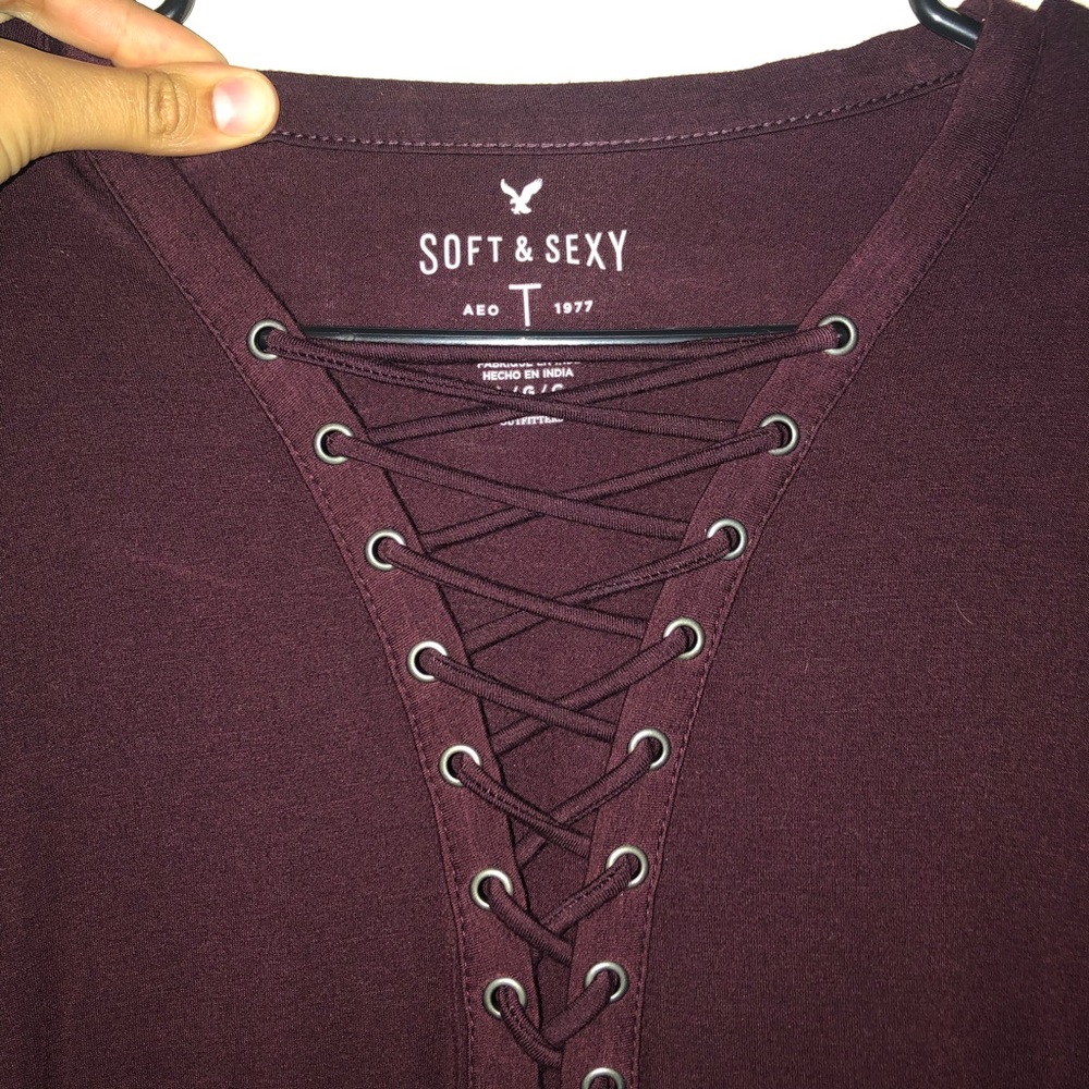 American Eagle Soft & Sexy maroon lace-up blouse